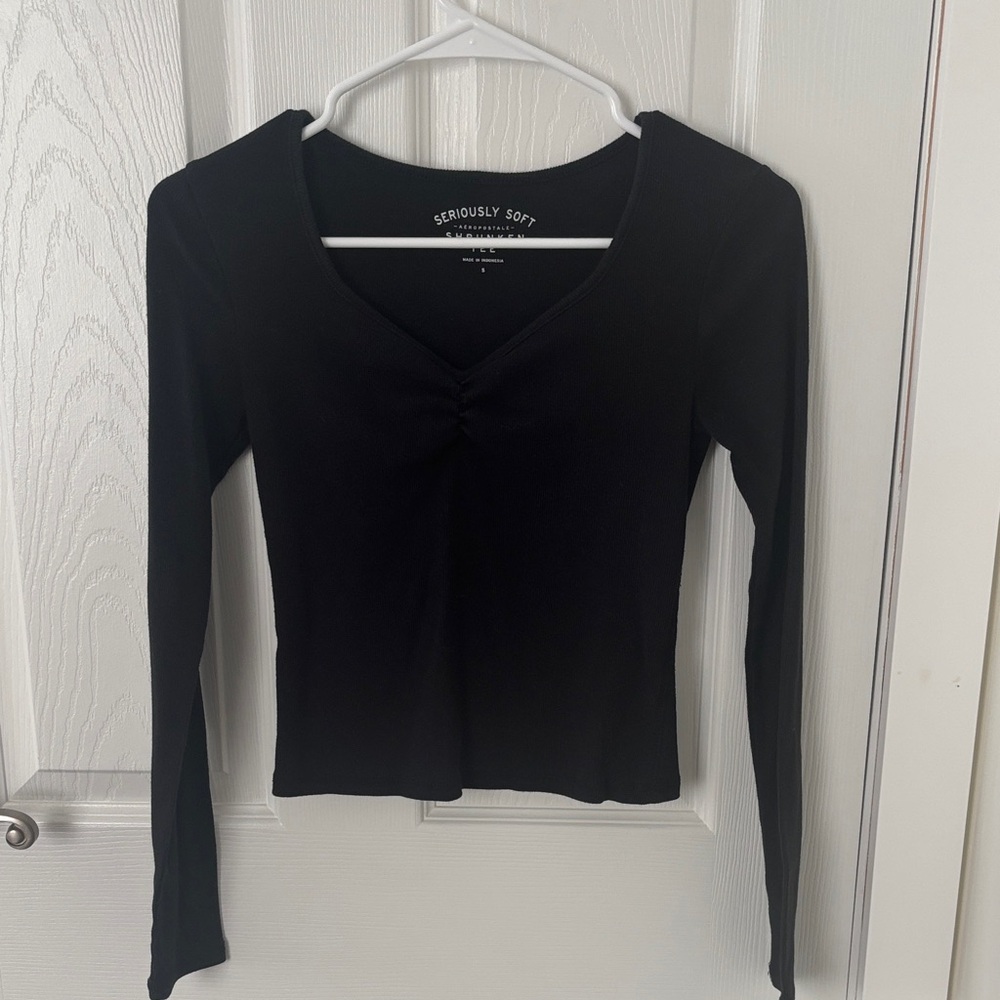 Aeropostale Black Long Sleeve Women's Tee